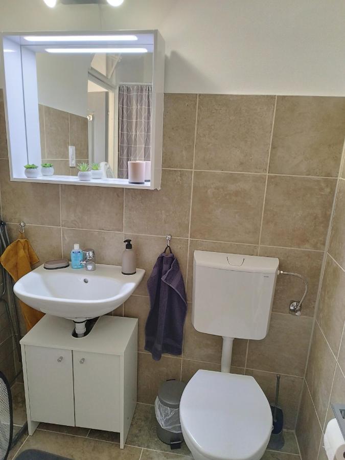 Holling Apartman Fertőboz Εξωτερικό φωτογραφία