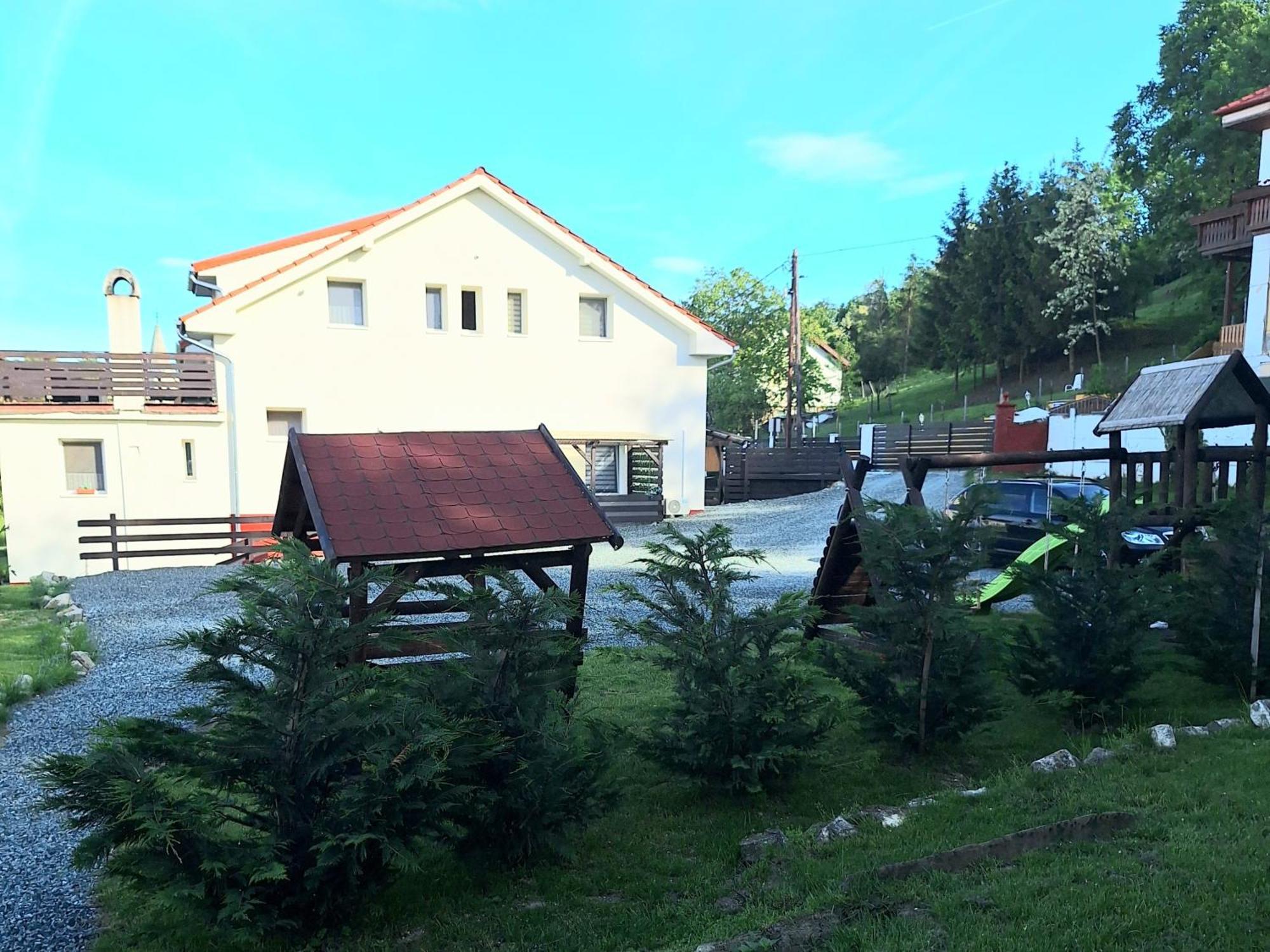 Holling Apartman Fertőboz Εξωτερικό φωτογραφία